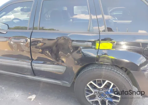 2005 Jeep Grand Cherokee Laredo из США, поврежденный, VIN 1J8HR48N55C704631